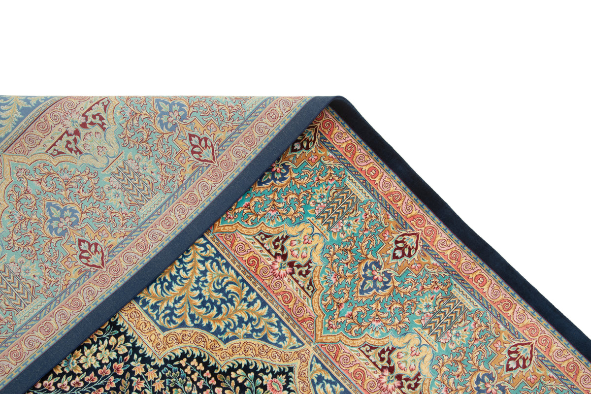 Rechteck Teppich Ghom Design in Dunkelblau von Hadorn™ - Lifestyle Image