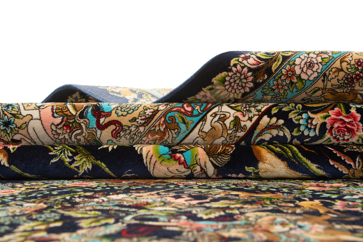 Rechteck Teppich Ghom Design in Dunkelblau von Hadorn™ - Lifestyle Image
