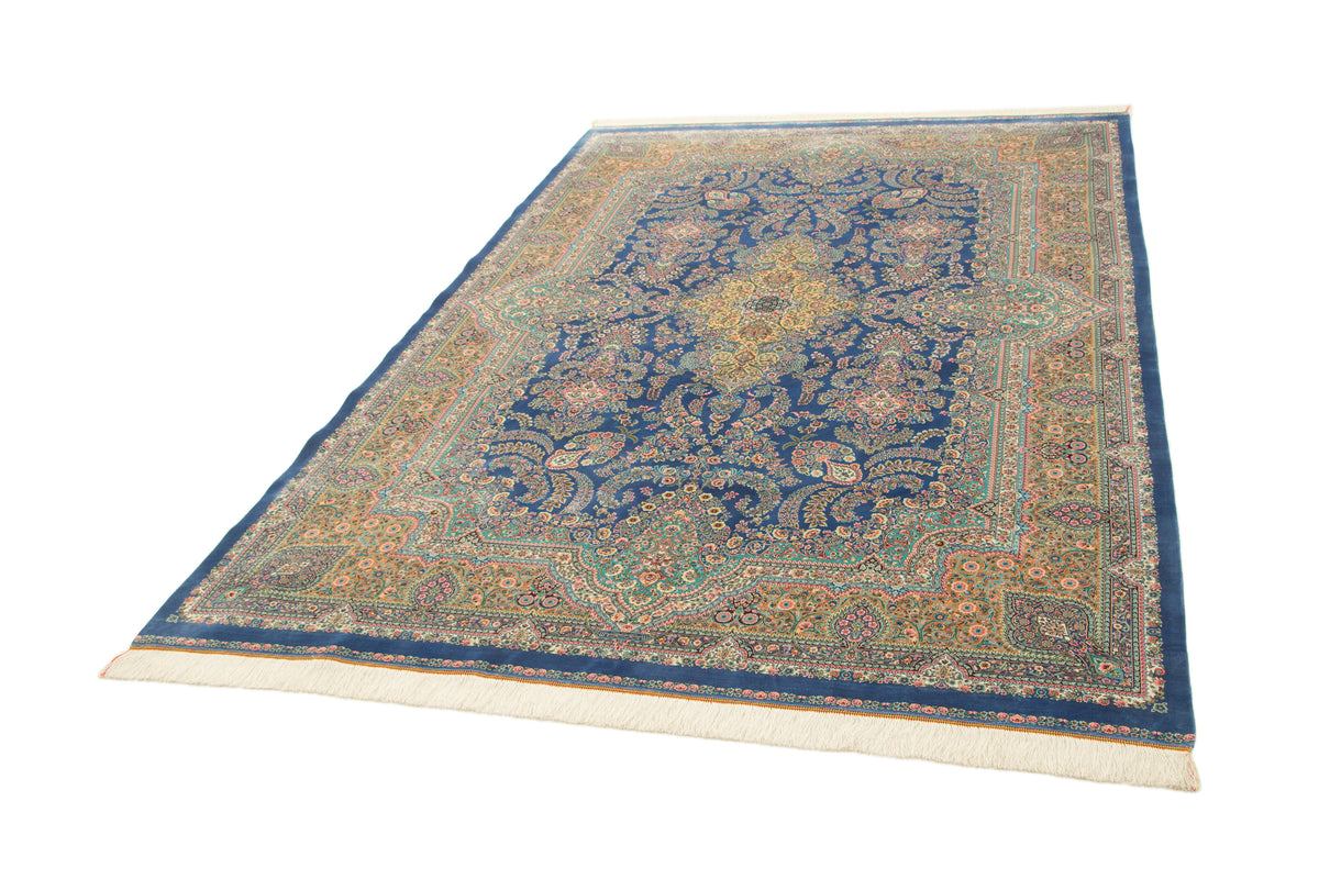 Rechteck Teppich Ghom Design in Blau von Hadorn™ - Lifestyle Image