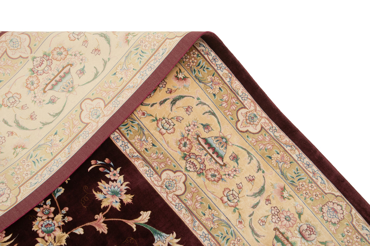 Rechteck Teppich Ghom Design in Burgund von Hadorn™ - Lifestyle Image