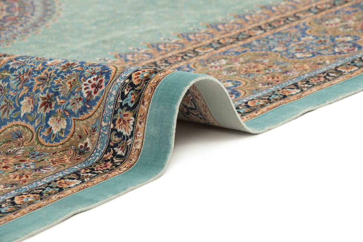 Rechteck Teppich Ghom Design in Blau von Hadorn™ - Lifestyle Image