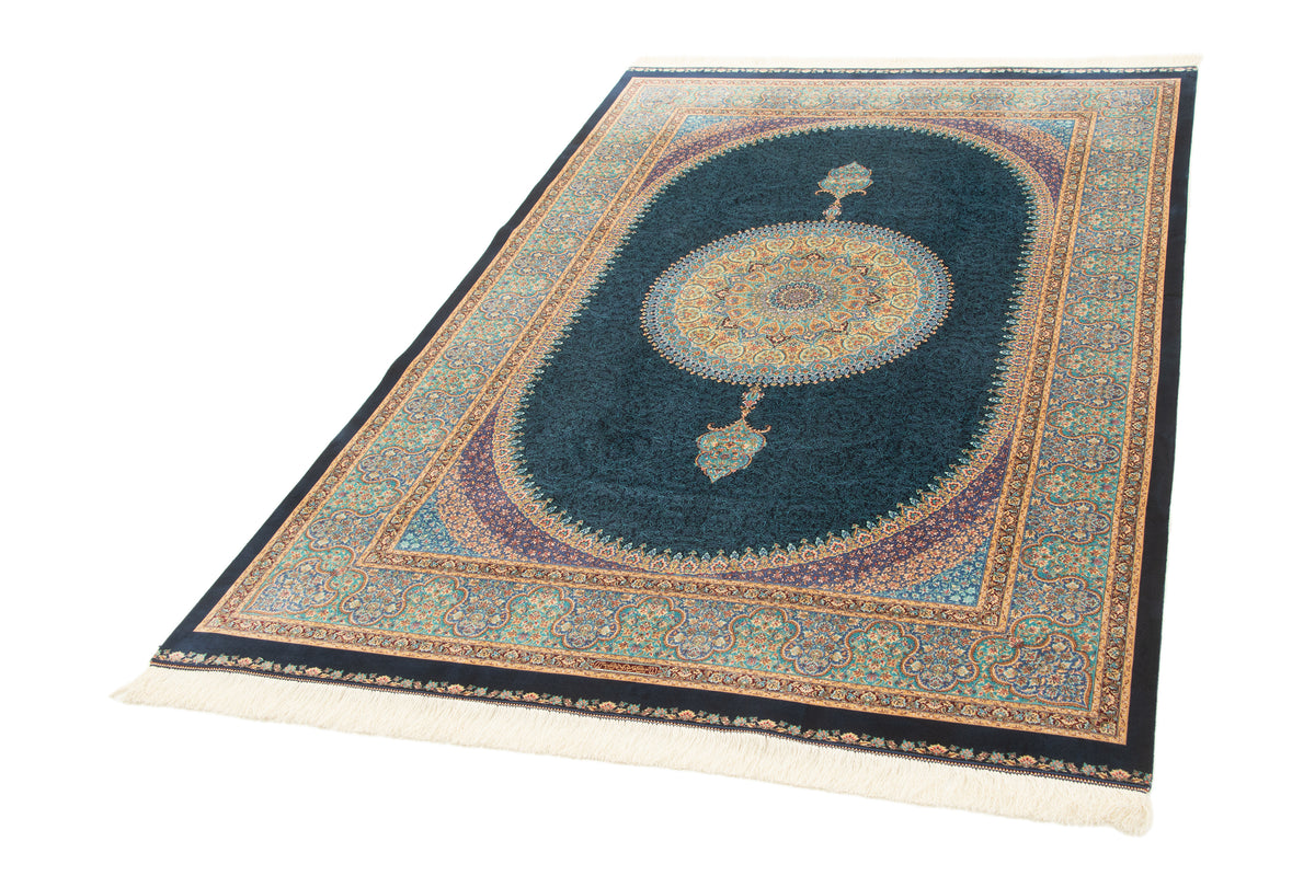 Rechteck Teppich Ghom Design in Blau von Hadorn™ - Lifestyle Image