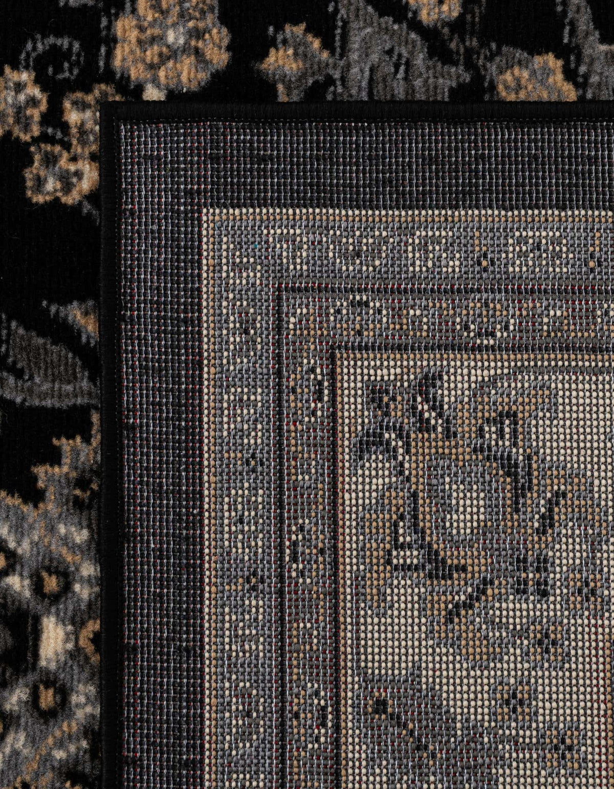 Läufer Teppich Kashan Design in Schwarz von Hadorn™ - Lifestyle Image
