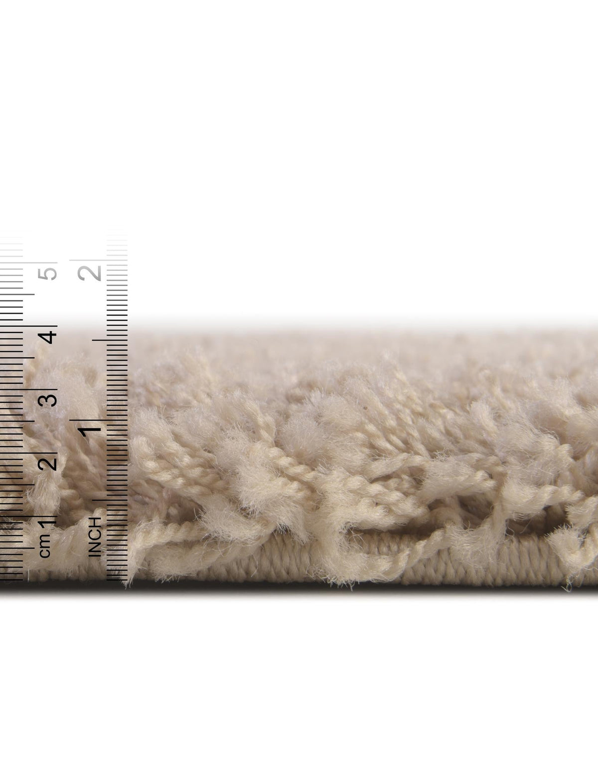 Quadratisch Hochflorteppich Solid Shag in Taupe von Hadorn™ - Lifestyle Image