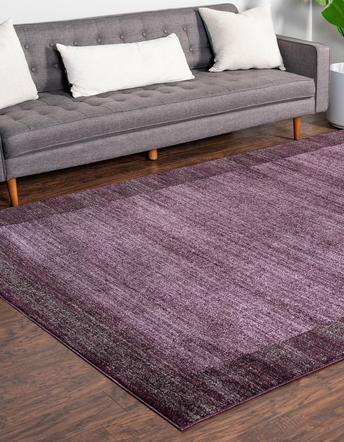 Rechteck Teppich Loft in Violett von Hadorn™ - Lifestyle Image