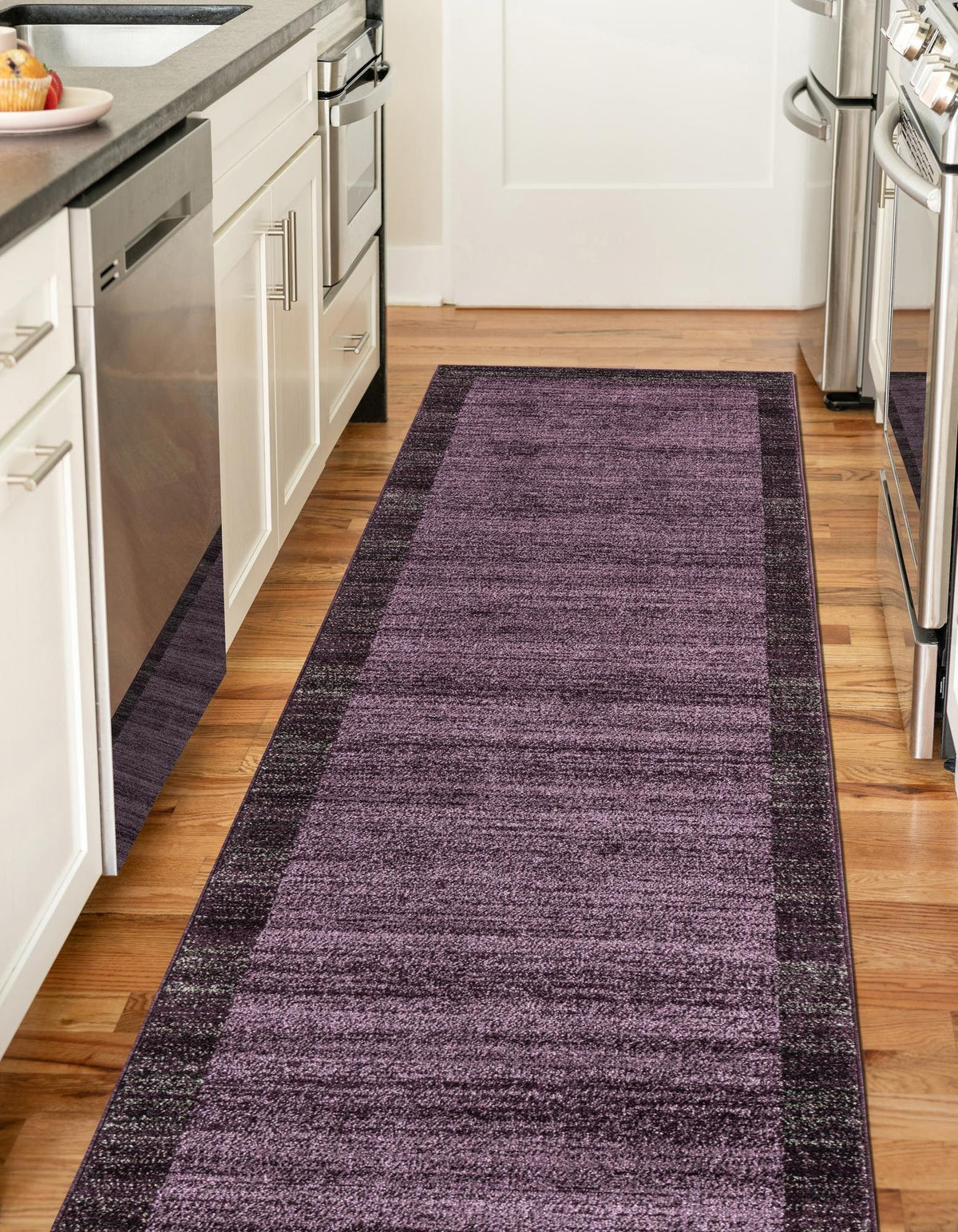 Läufer Teppich Loft in Violett von Hadorn™ - Lifestyle Image