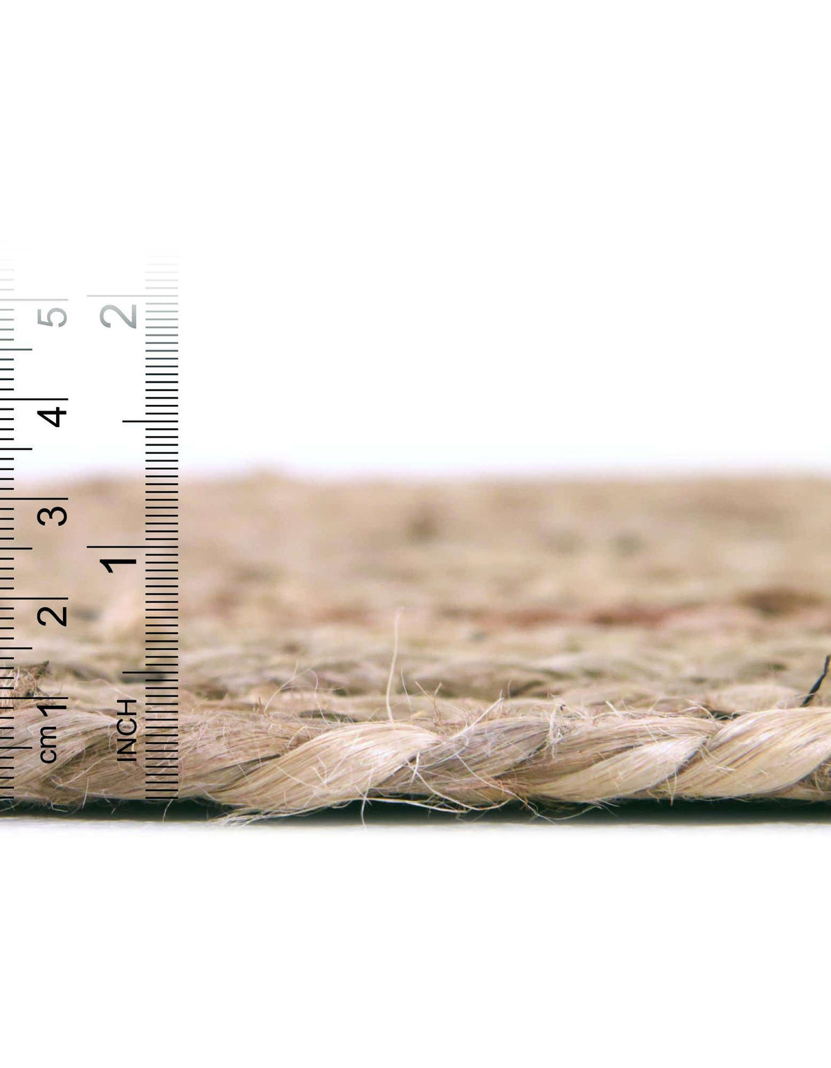 Läufer Handgeflochten Teppich Braided Jute in Natürlich von Hadorn™ - Lifestyle Image