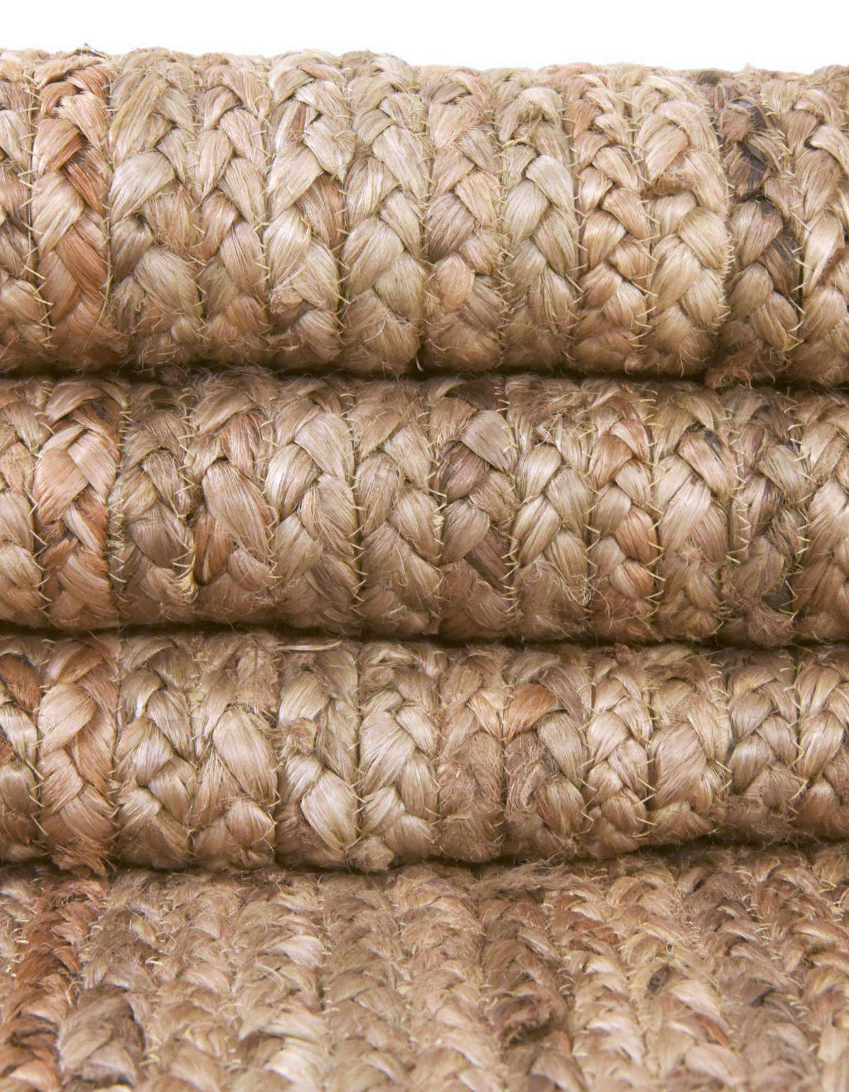 Läufer Handgeflochten Teppich Braided Jute in Natürlich von Hadorn™ - Lifestyle Image