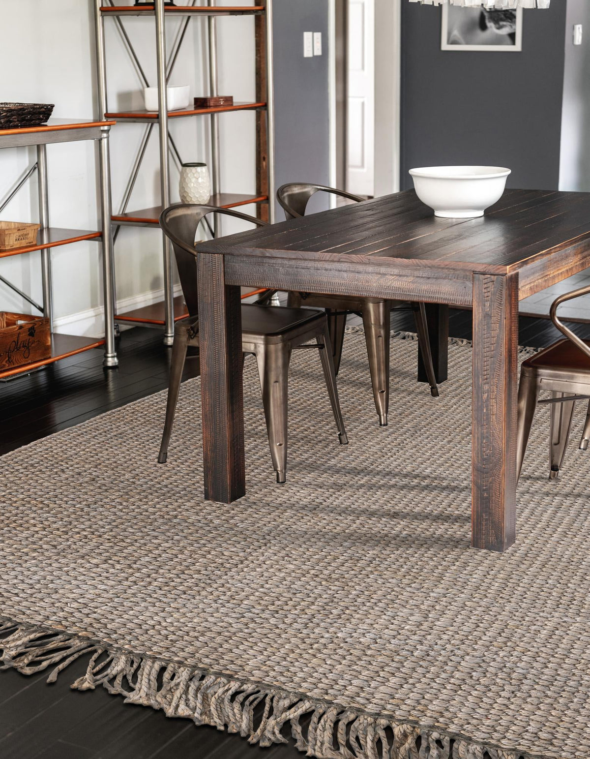 Rechteck Handgeflochten Teppich Chunky Jute in Grau von Hadorn™ - Lifestyle Image