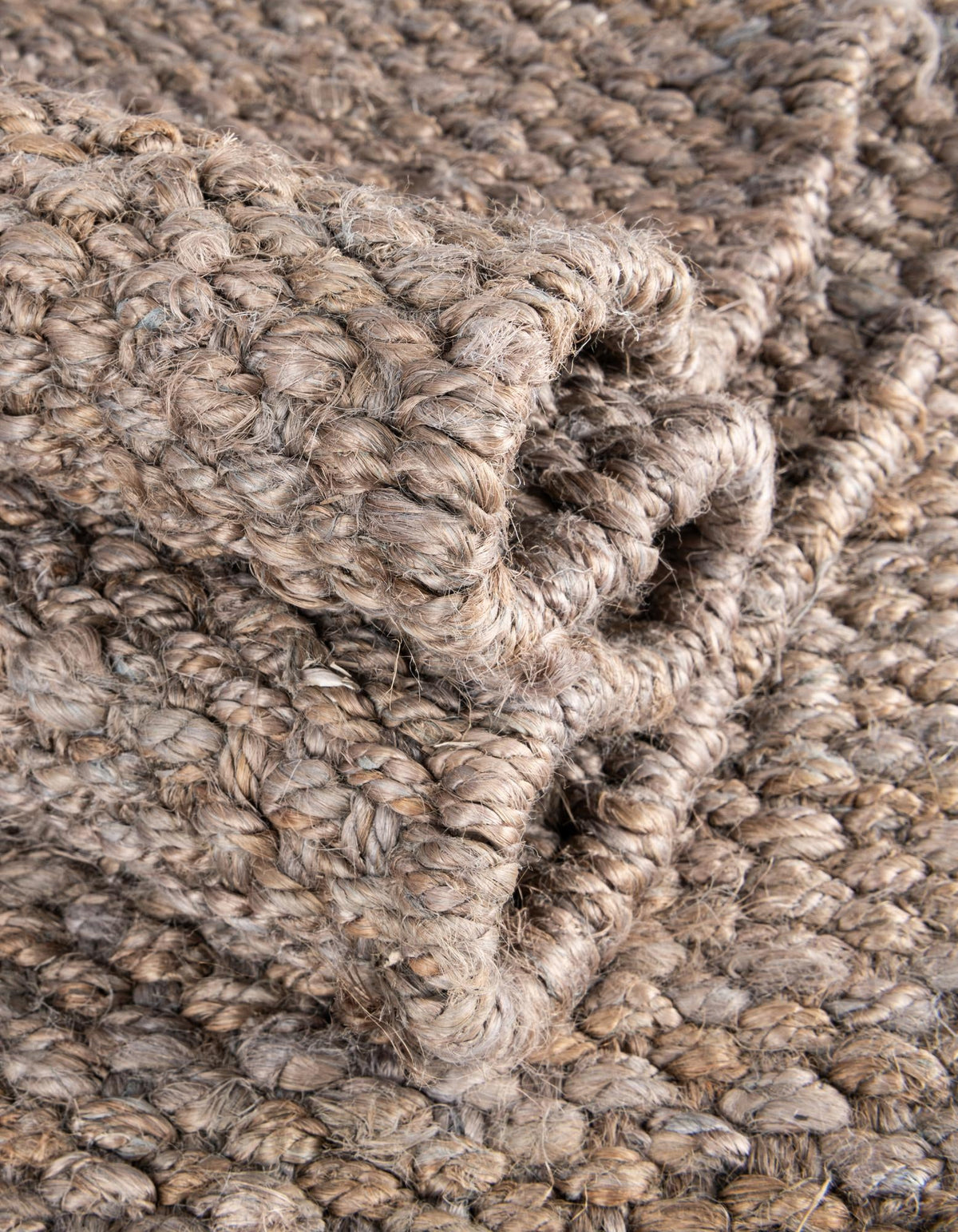 Rechteck Handgeflochten Teppich Chunky Jute in Grau von Hadorn™ - Lifestyle Image
