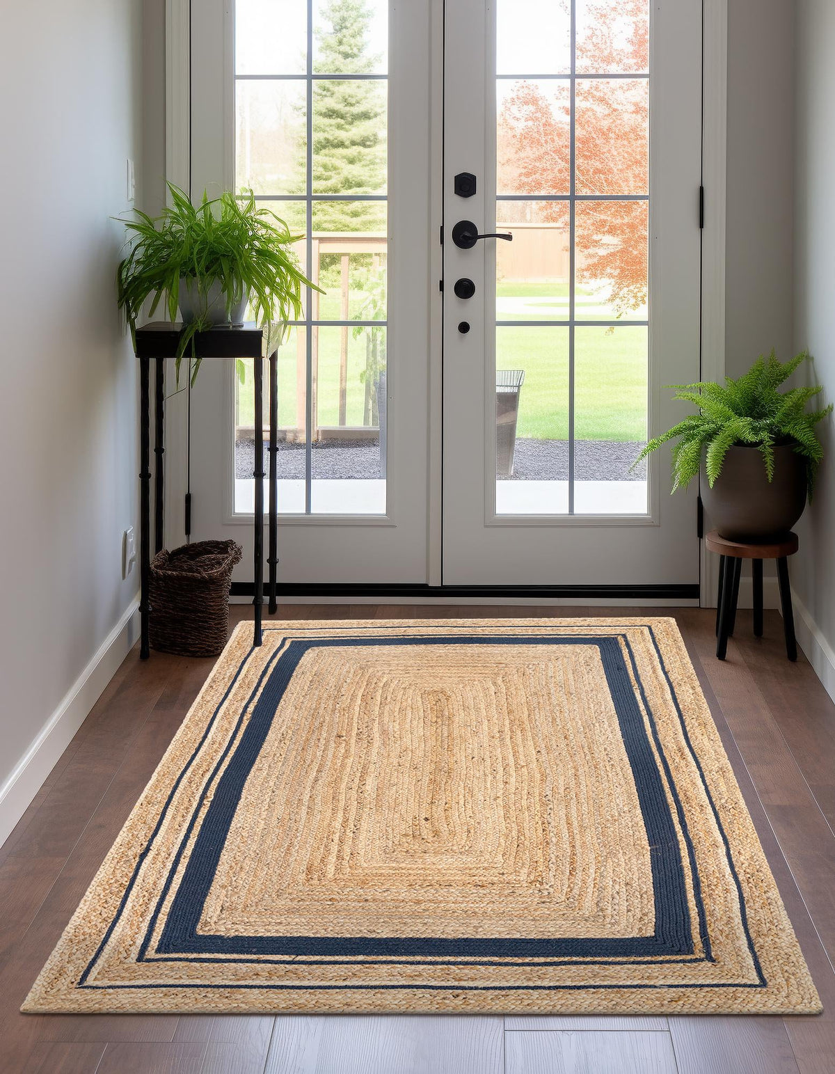 Rechteck Teppich Braided Jute in Blau von Hadorn™ - Lifestyle Image