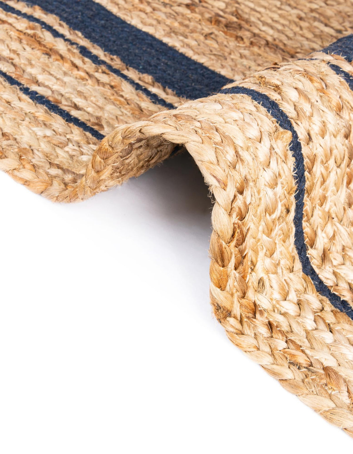 Rechteck Teppich Braided Jute in Blau von Hadorn™ - Lifestyle Image