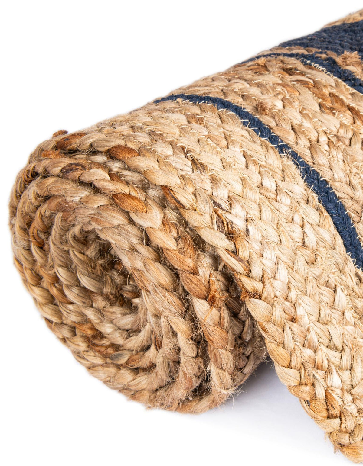 Rechteck Teppich Braided Jute in Blau von Hadorn™ - Lifestyle Image