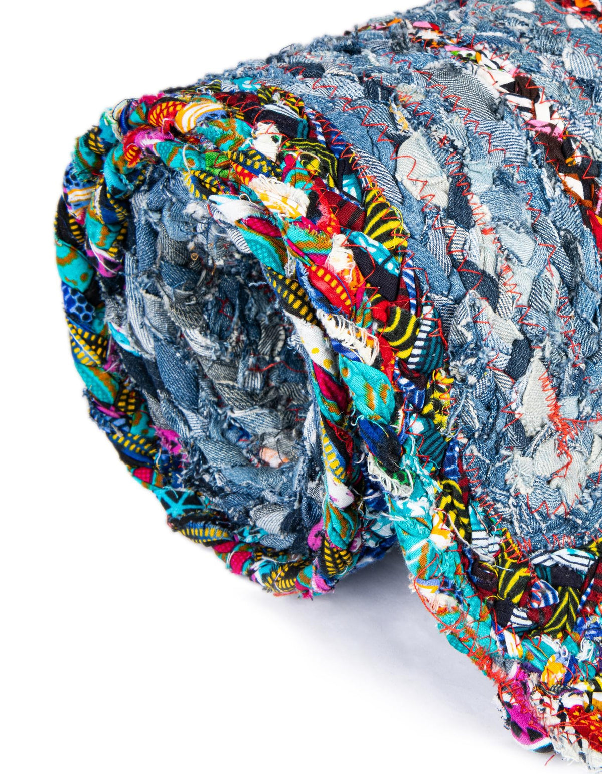 Rechteck Teppich Braided Chindi in Mehrfarbig von Hadorn™ - Lifestyle Image