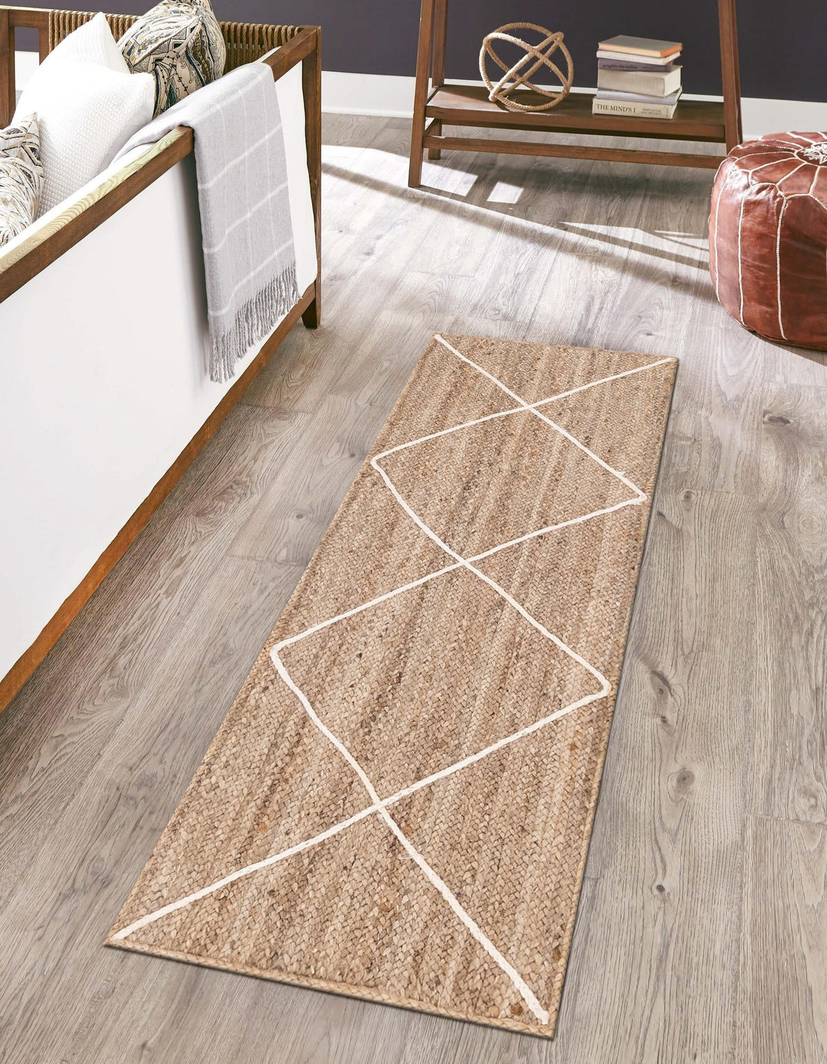 Läufer Handgeflochten Teppich Braided Jute in Weiss von Hadorn™ - Lifestyle Image