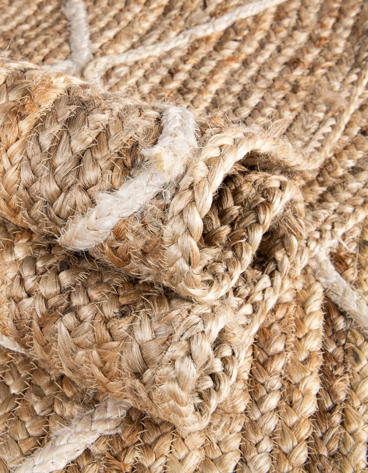 Läufer Handgeflochten Teppich Braided Jute in Weiss von Hadorn™ - Lifestyle Image