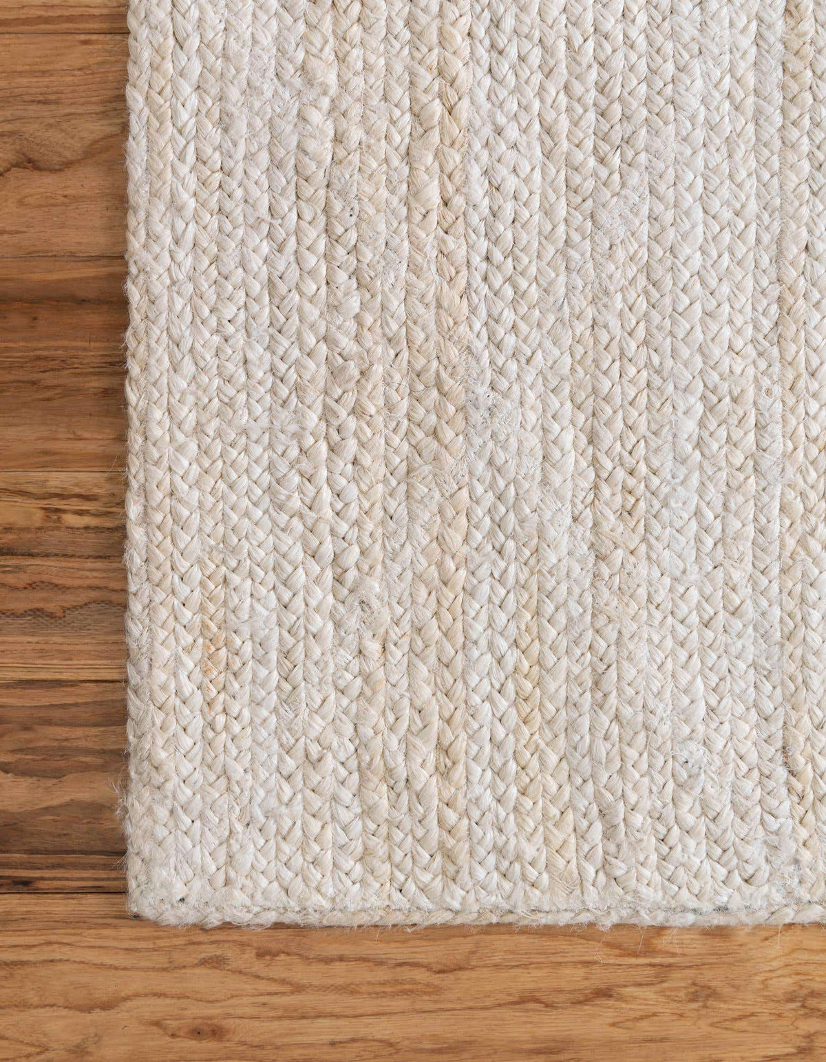 Rechteck Handgeflochten Teppich Braided Jute in Elfenbein von Hadorn™ - Lifestyle Image