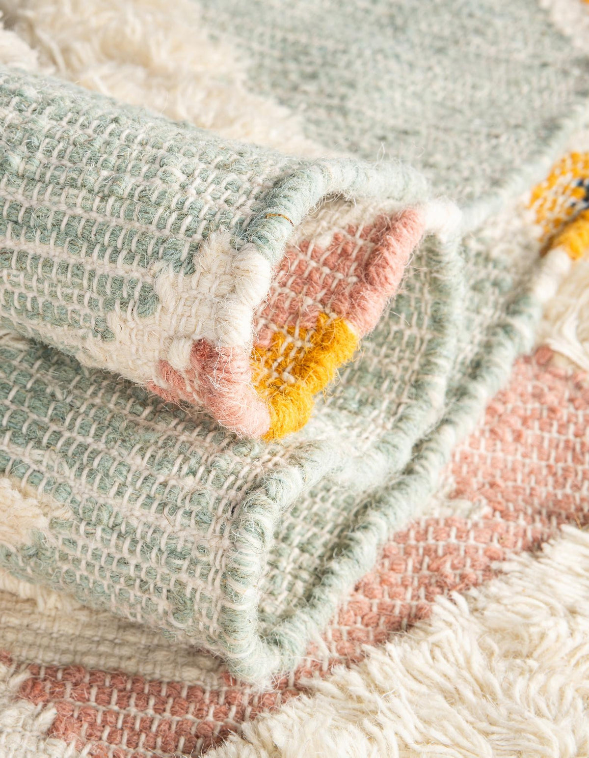 Rechteck Handgeflochten Teppich Arizona in Helles Aqua von Hadorn™ - Lifestyle Image
