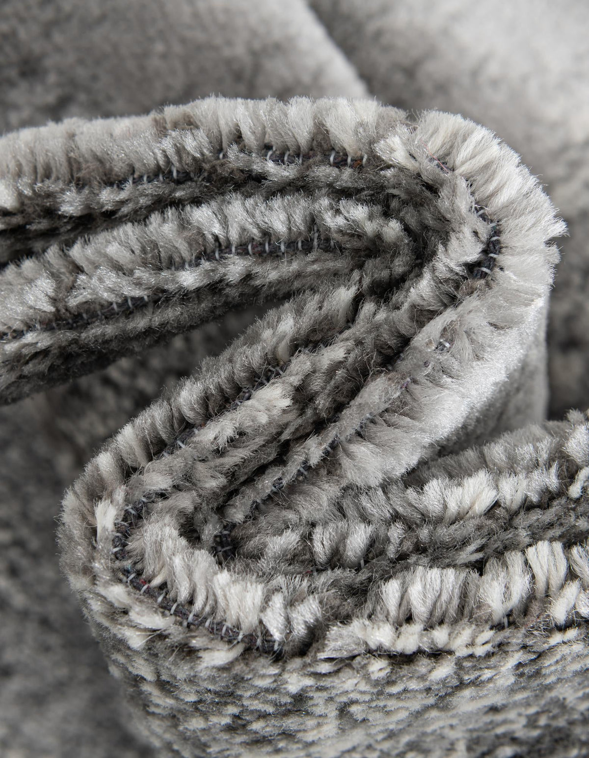 Quadratisch Teppich Oregon in Grau von Hadorn™ - Lifestyle Image