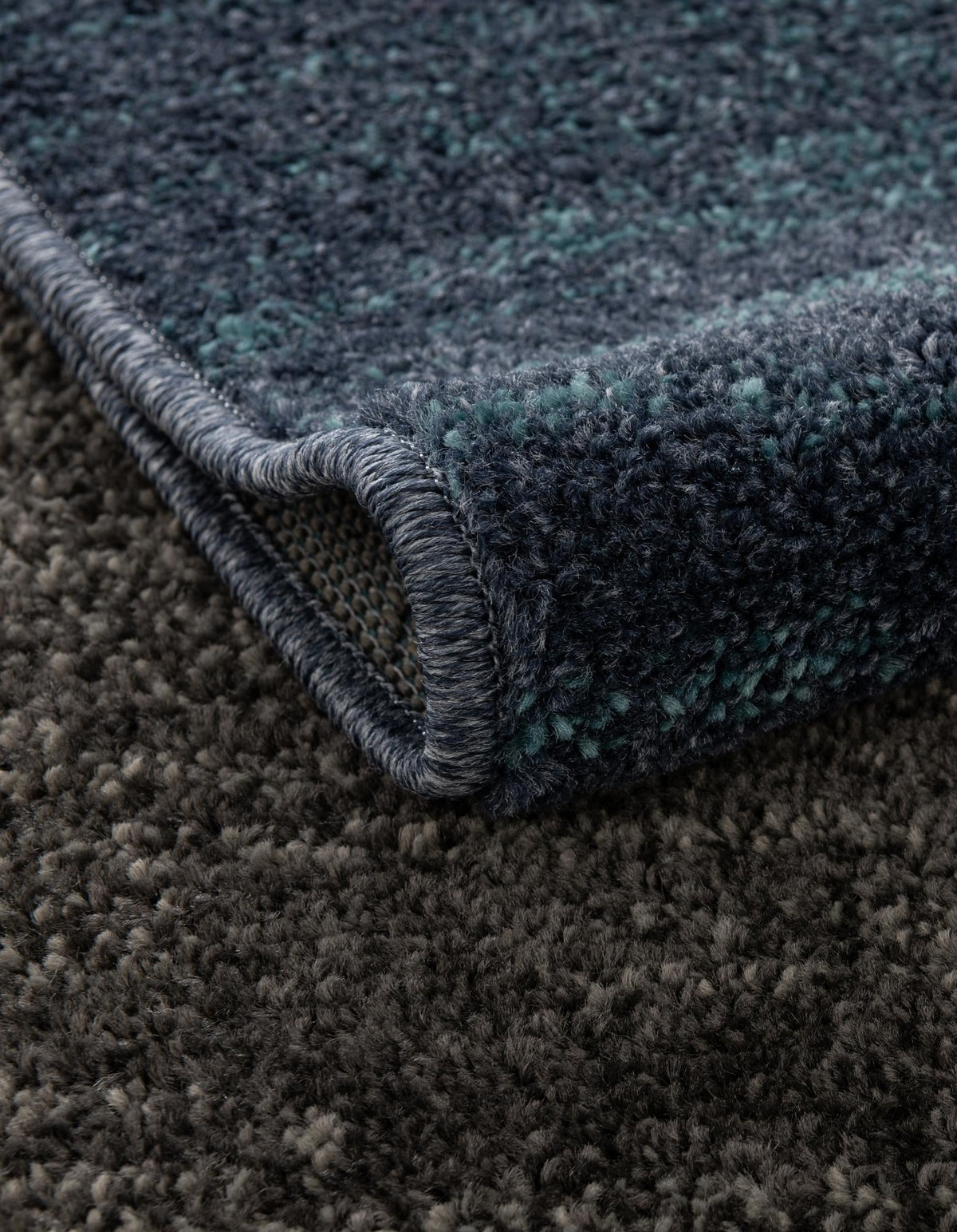 Rund Teppich Harvest in Blaugrau von Hadorn™ - Lifestyle Image