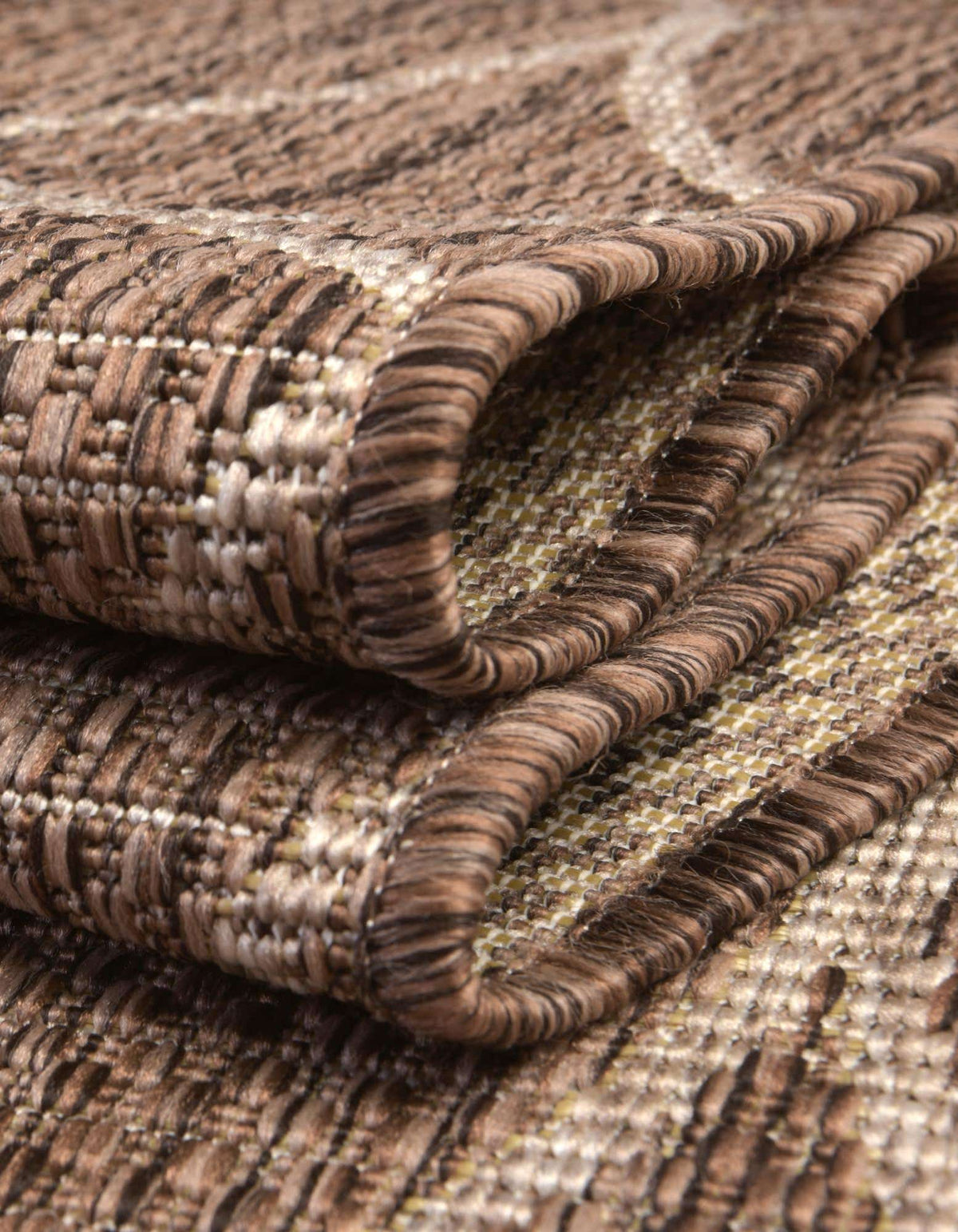Rund Outdoor Teppich Tulum Outdoor in Braun von Hadorn™ - Lifestyle Image