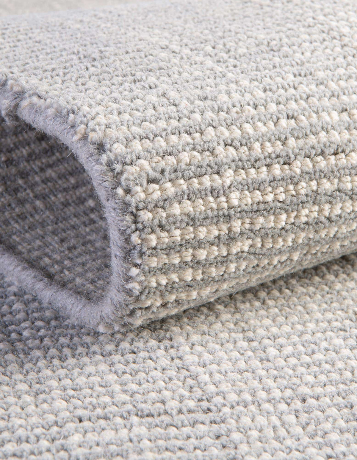 Rechteck Handgeflochten Teppich Jill Zarin English Manor in Graues Herrenhaus von Hadorn™ - Lifestyle Image