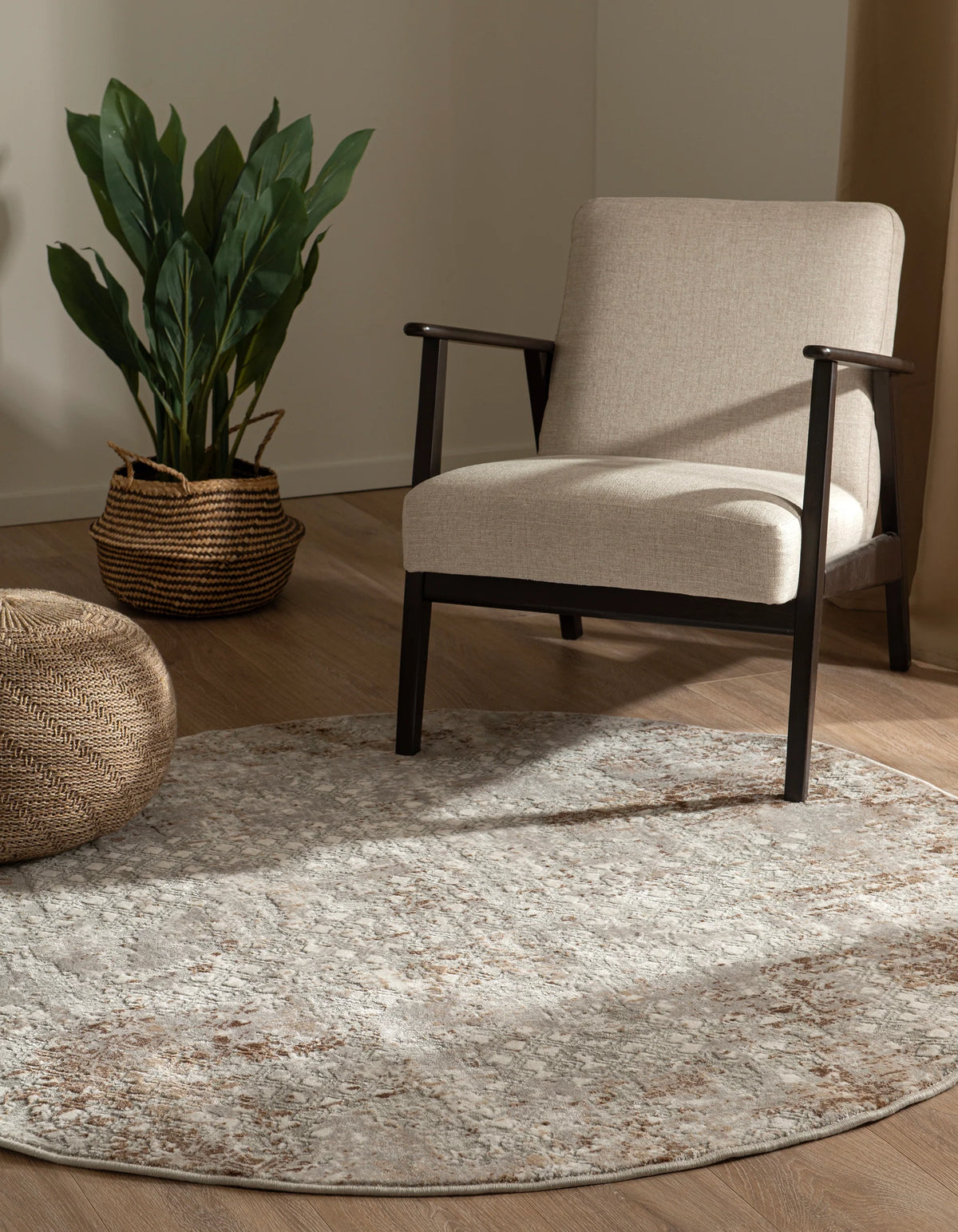 Rund Teppich Davos Magic in Beige von Hadorn™ - Lifestyle Image