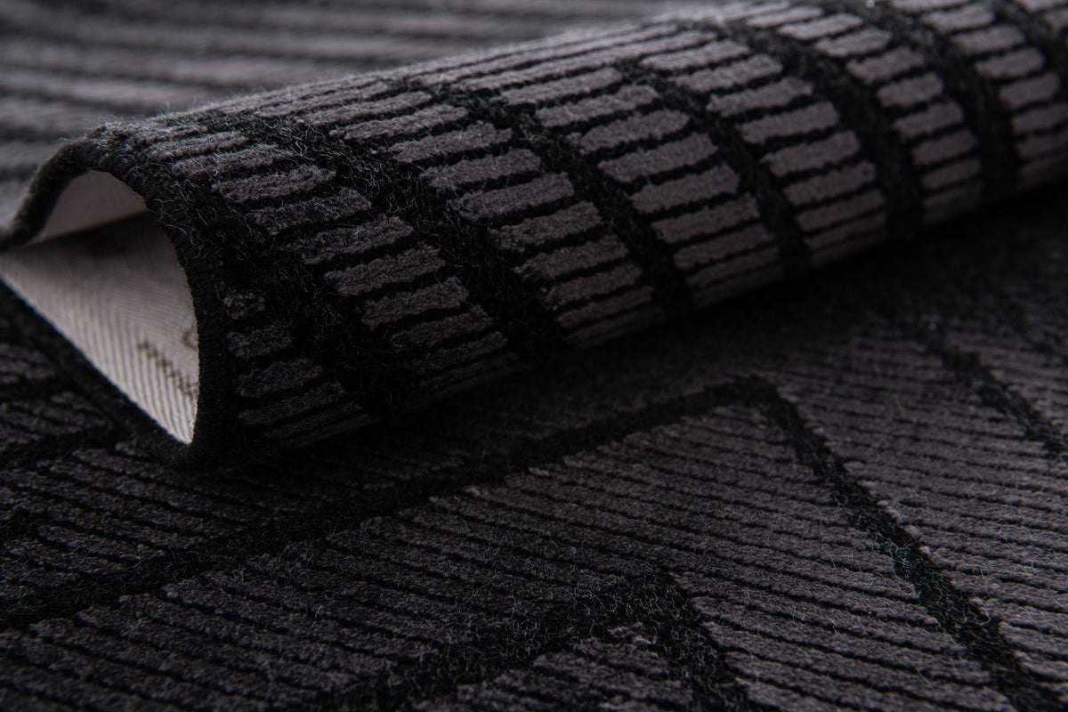 Rechteck Luxus Teppich Laax in Schwarz von Hadorn™ - Lifestyle Image
