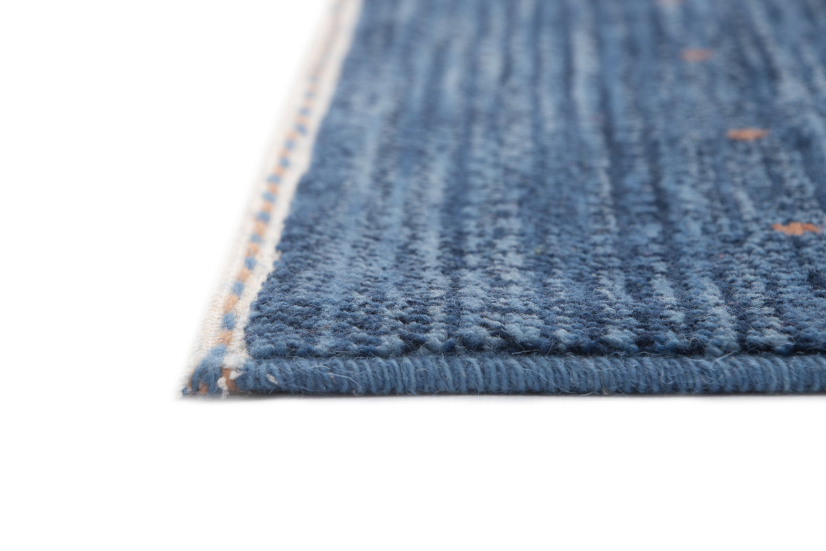 Rechteck Teppich Emmen in Blau von Hadorn™ - Lifestyle Image