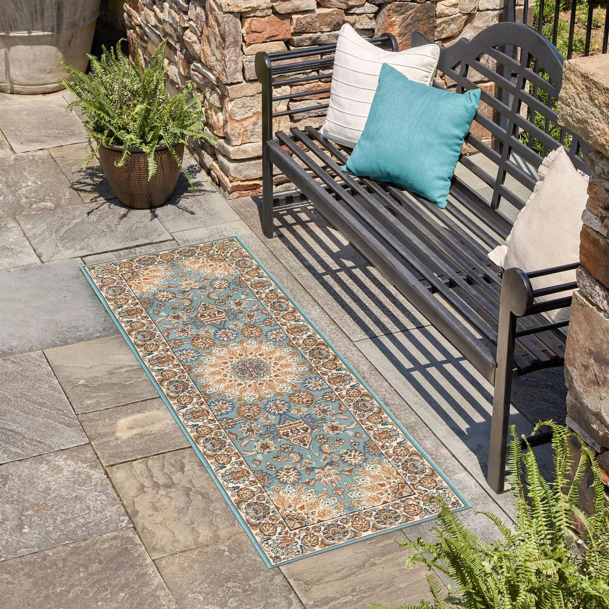 Outdoor Traditional