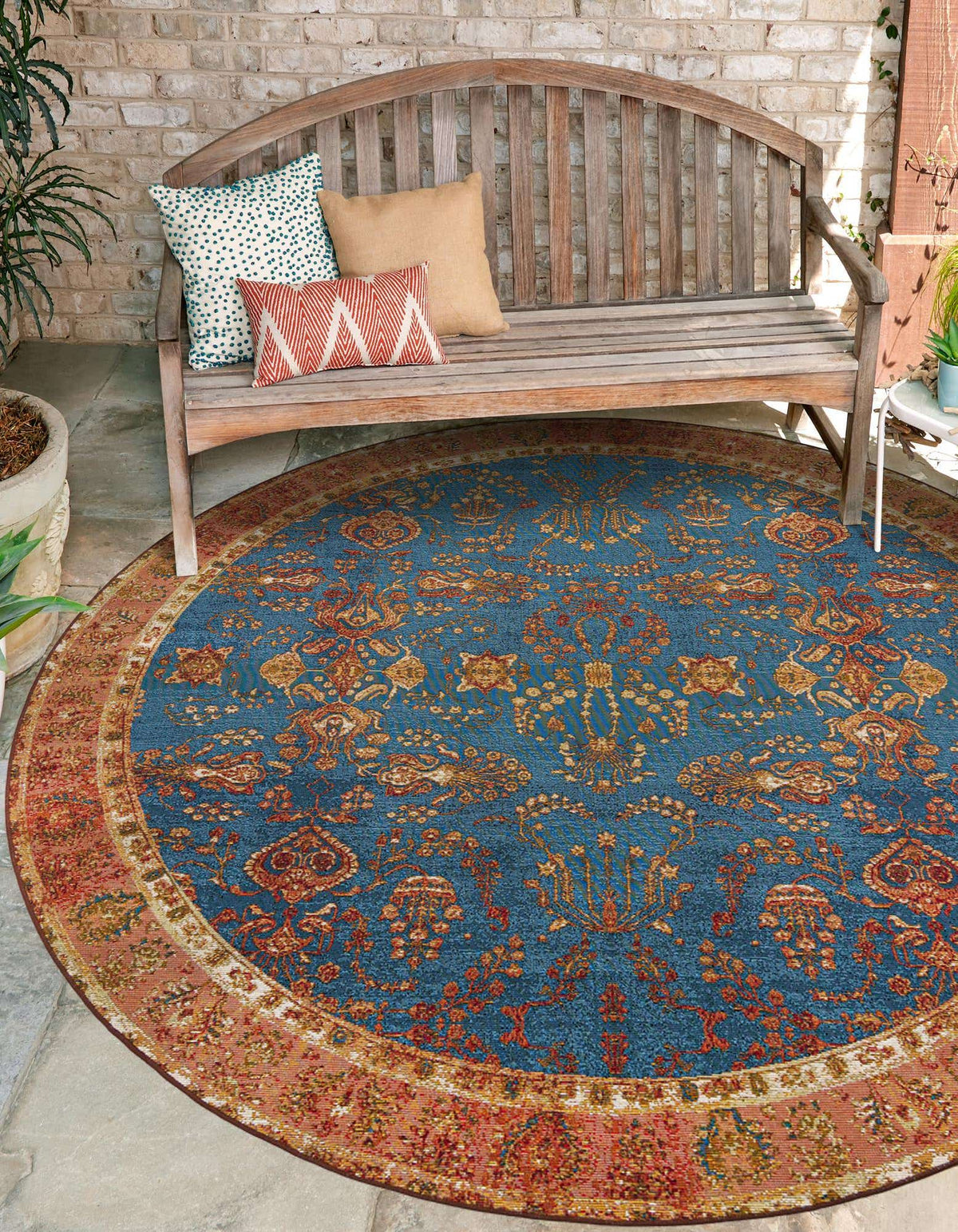 Outdoor Traditional