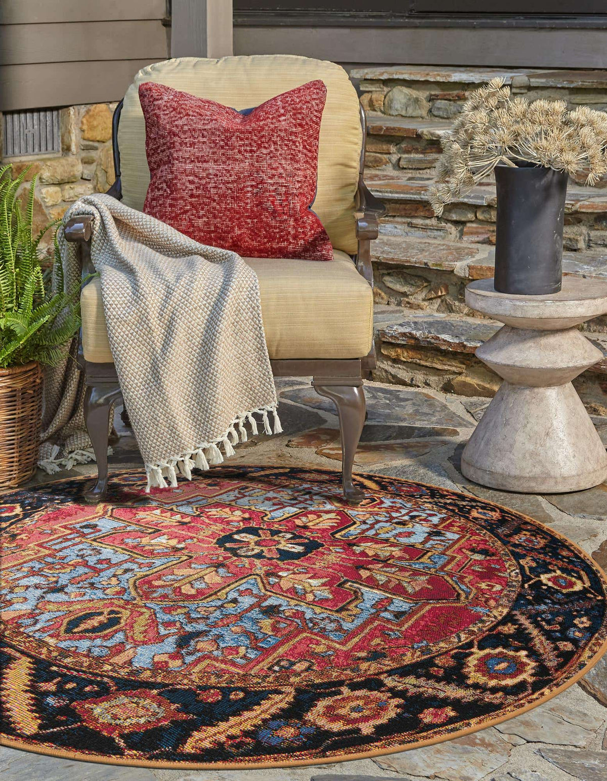 Outdoor Traditional