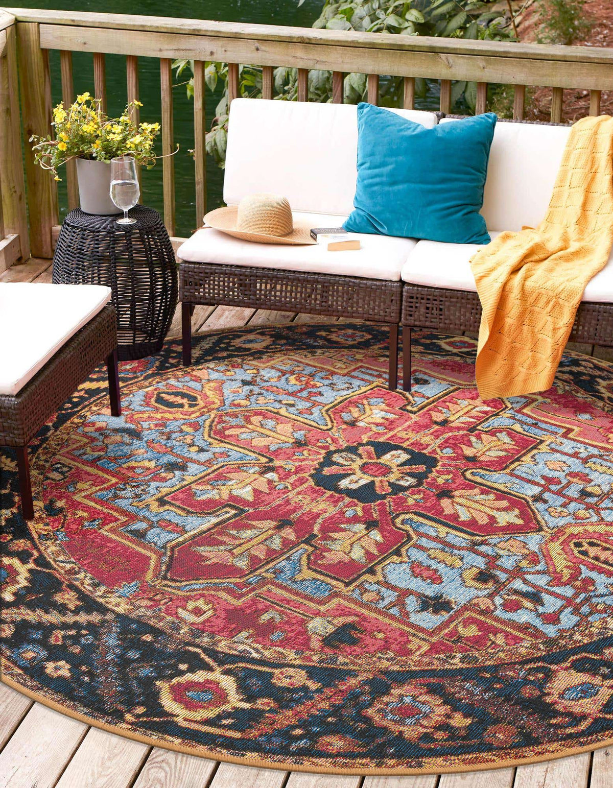 Outdoor Traditional