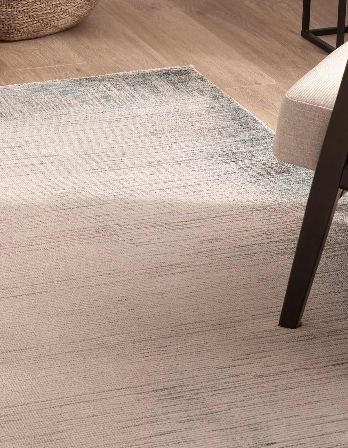 Rechteck Teppich Zora Blege in Blau von Hadorn™ - Lifestyle Image