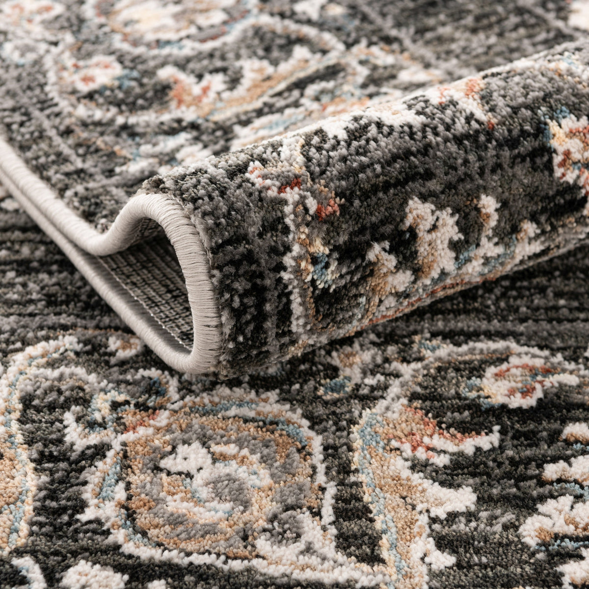 Läufer Teppich Zora Orman in Grau von Hadorn™ - Lifestyle Image