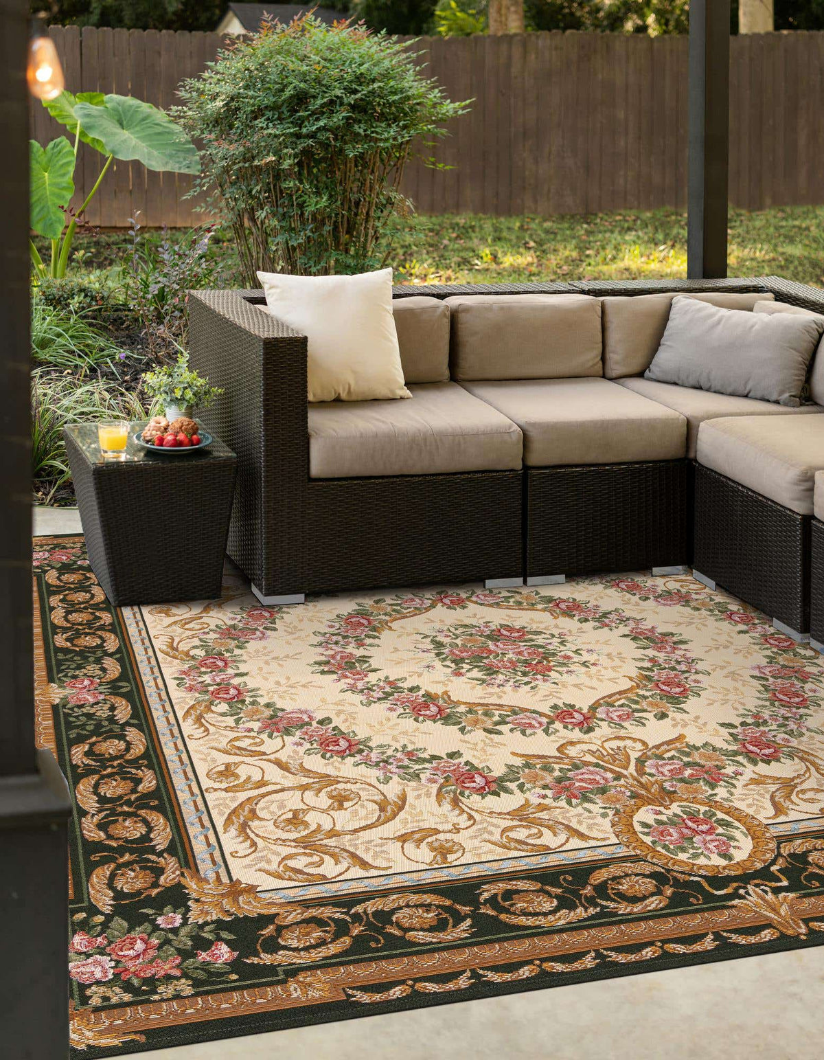 Outdoor Traditional