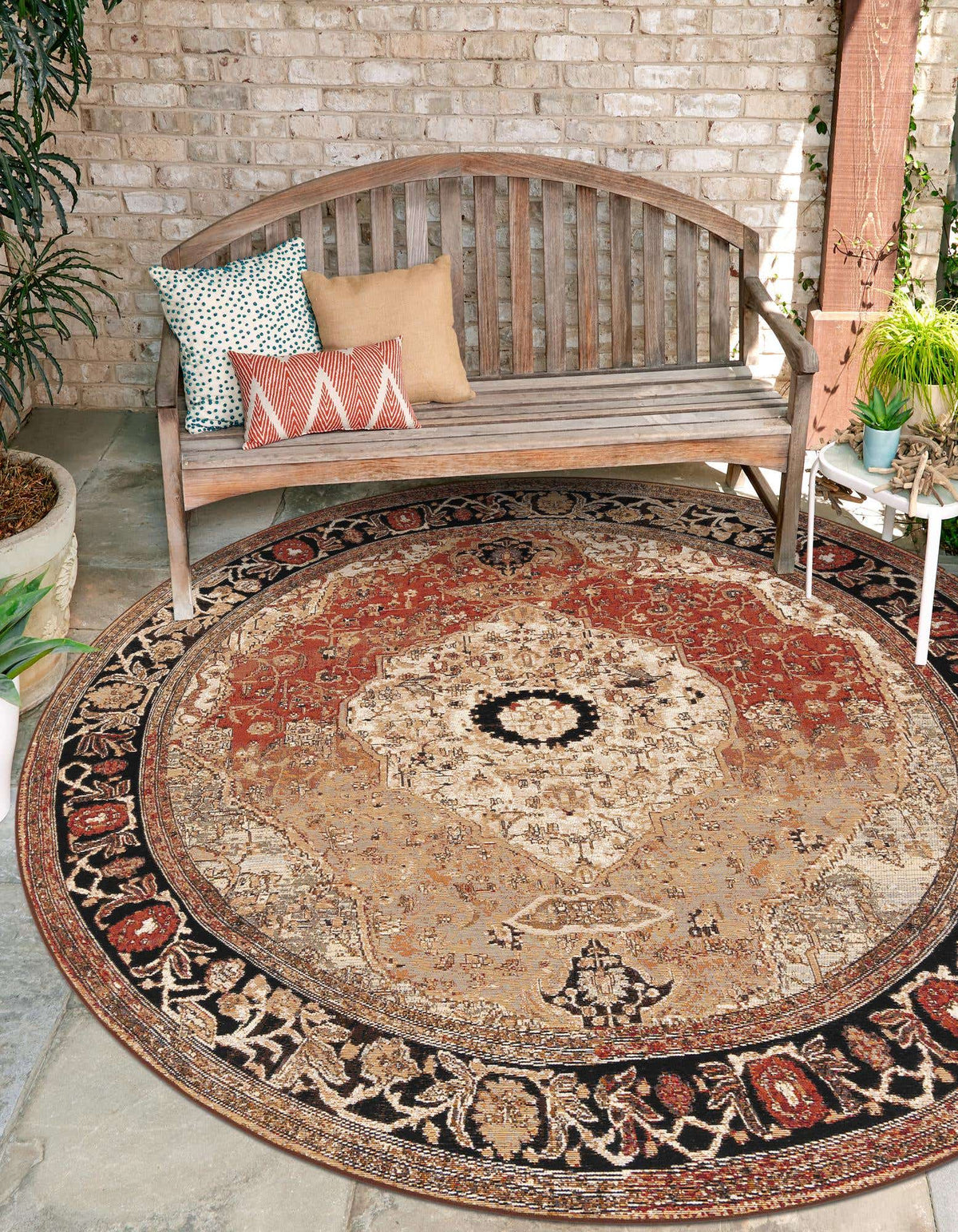 Outdoor Traditional