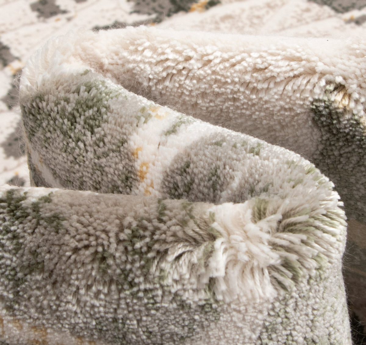 Rund Teppich Royal Orb in Beige von Hadorn™ - Lifestyle Image