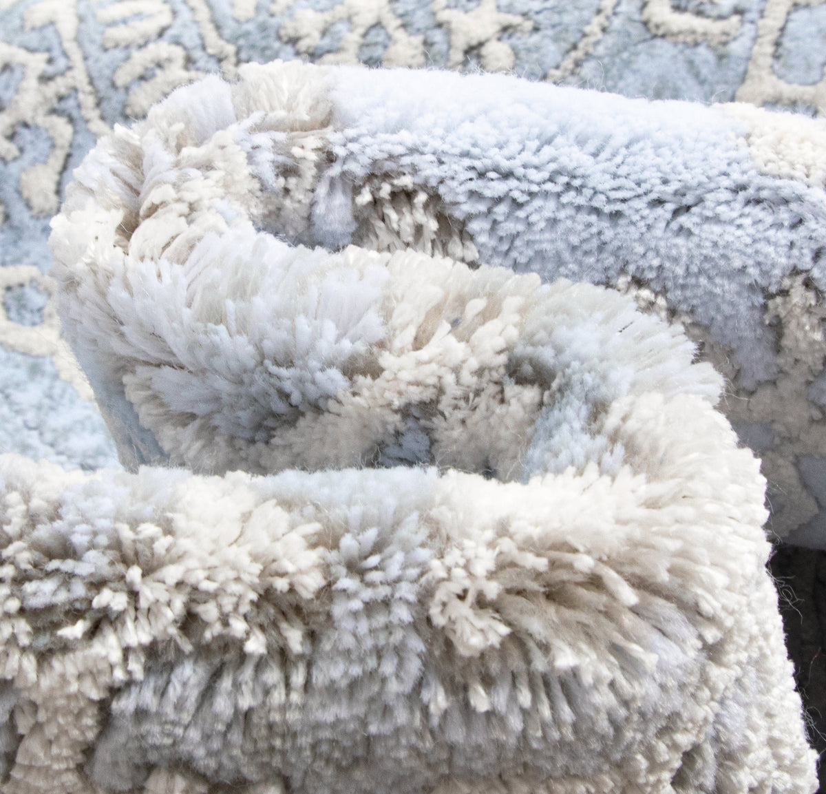 Läufer Teppich Royal Jam in Hellblau von Hadorn™ - Lifestyle Image
