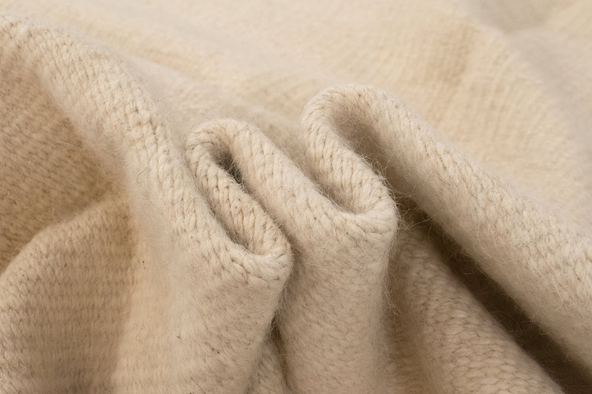 Rechteck Handgeflochten Teppich Heluan in Beige von Hadorn™ - Lifestyle Image
