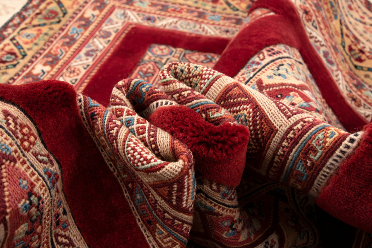 Wolle Persien Teppich Soumak Kelim in Rot von Hadorn™ - Lifestyle Image