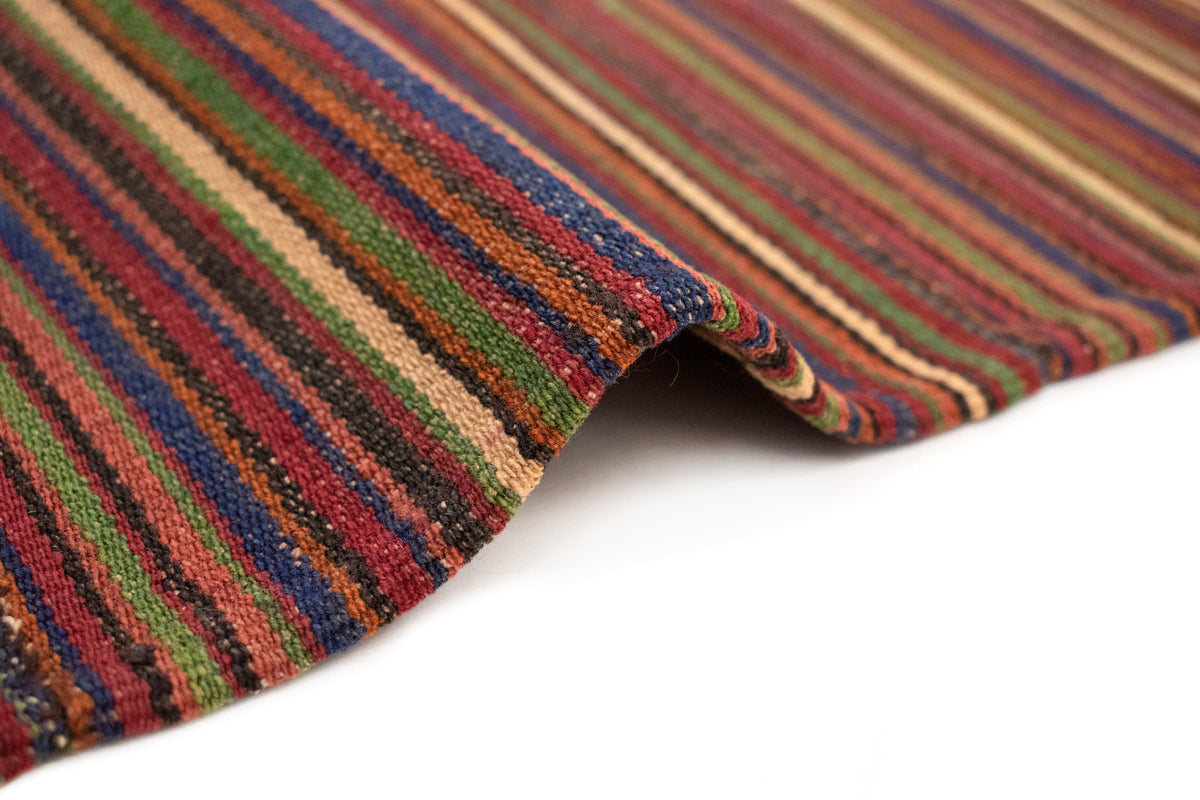 Wolle Persien Teppich Harssin Kelim in Rot von Hadorn™ - Lifestyle Image