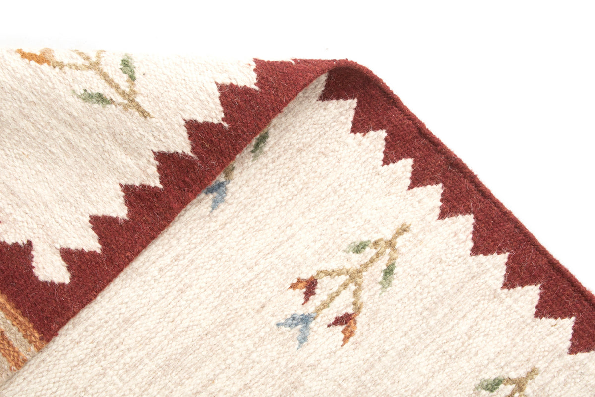 Rechteck Handgeflochten Teppich Kelim in Creme von Hadorn™ - Lifestyle Image