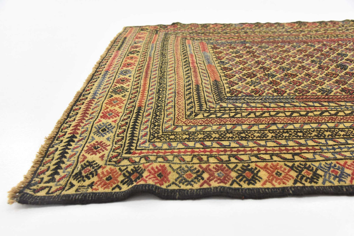 Rechteck Handgeflochten Teppich Kelim Afghan in Gold von Hadorn™ - Lifestyle Image