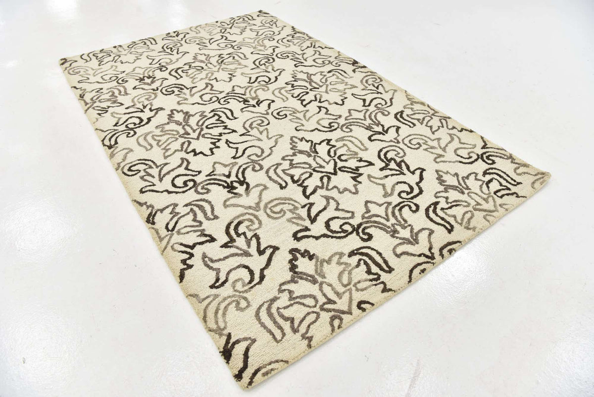 Wolle und Seide Teppich Luna in Beige von Hadorn™ - Lifestyle Image