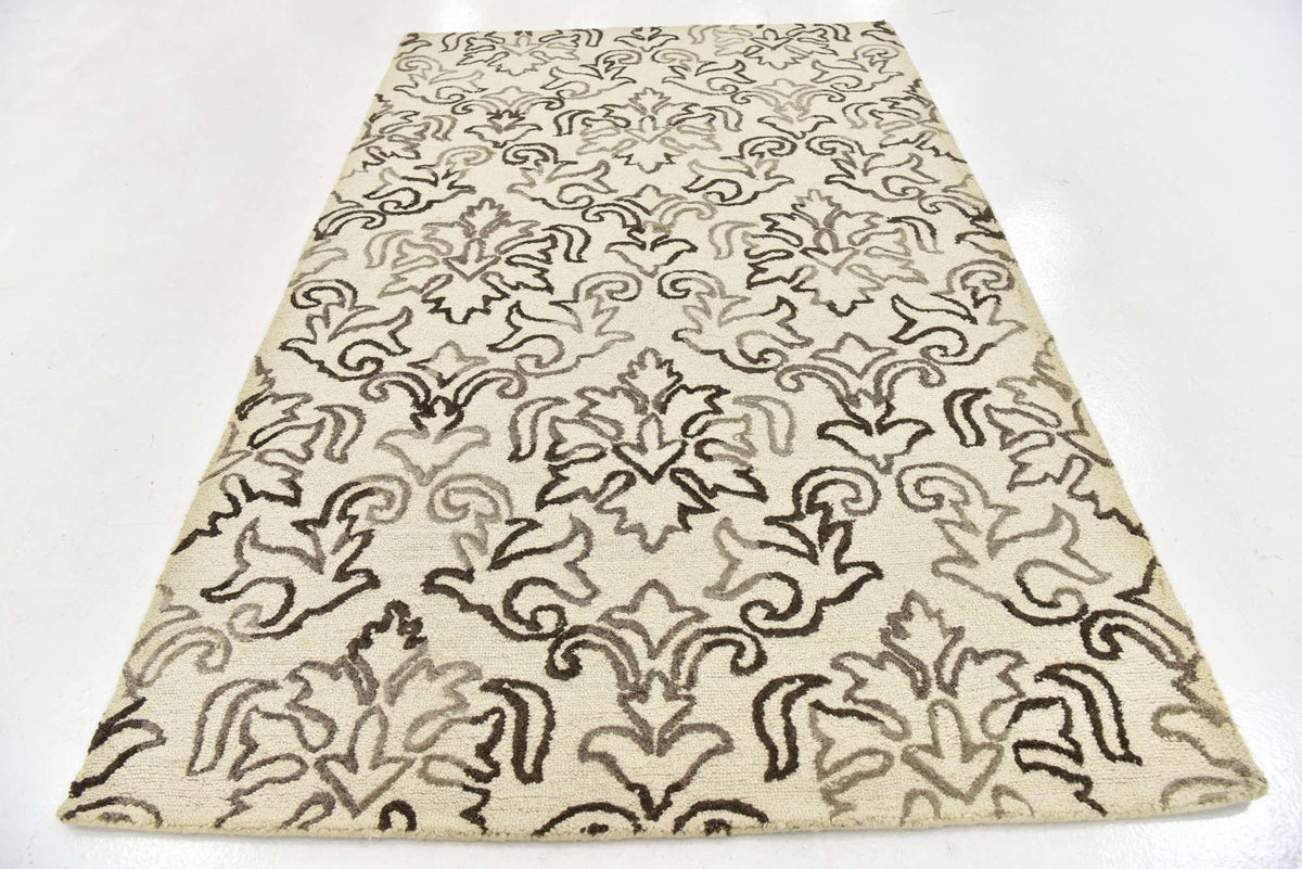 Wolle und Seide Teppich Luna in Beige von Hadorn™ - Lifestyle Image