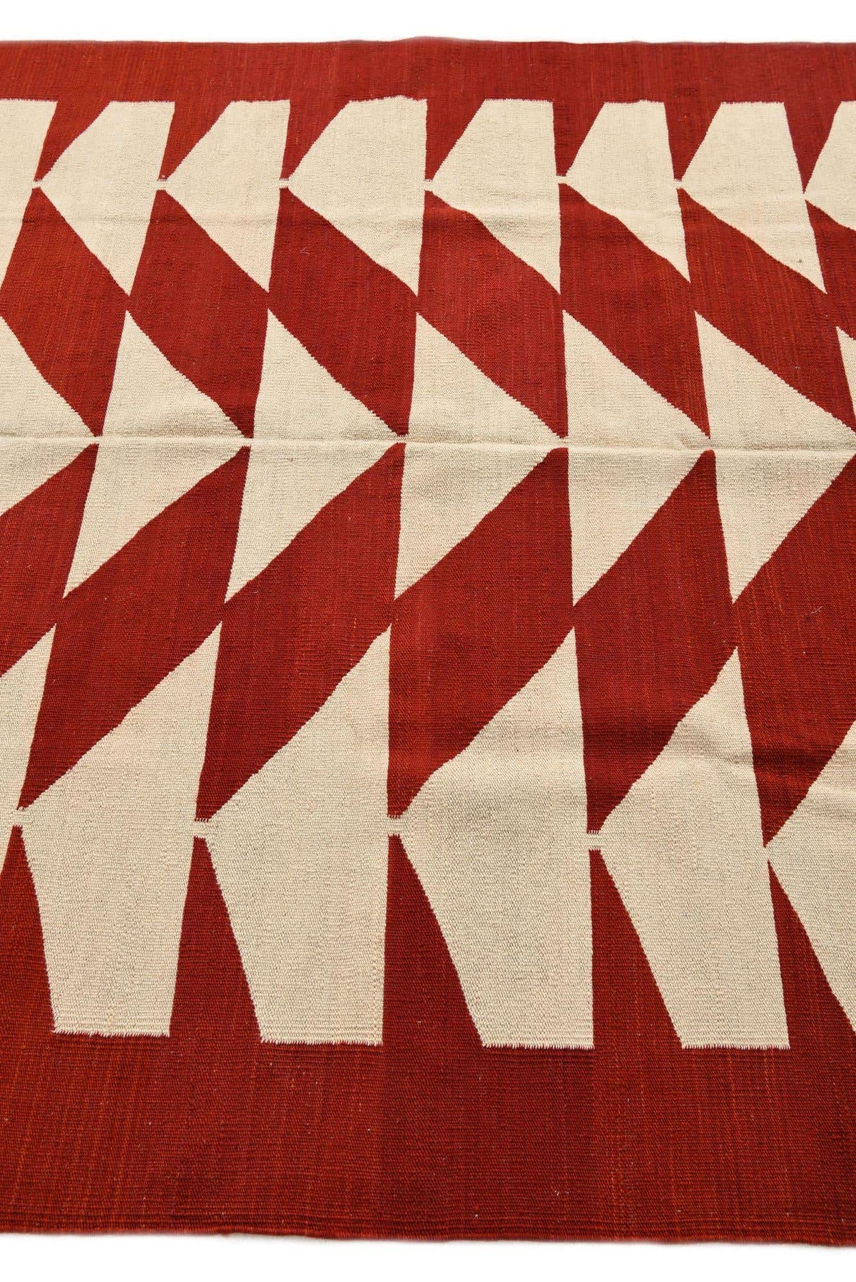 Rechteck Handgeflochten Teppich Kelim Modern in Rot von Hadorn™ - Lifestyle Image