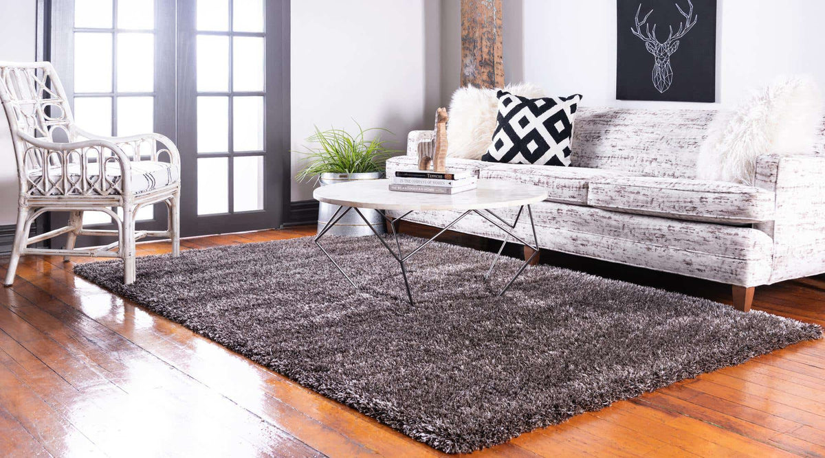 Rechteck Hochflorteppich Luxe Solid Shag in Pinecone Braun von Hadorn™ - Lifestyle Image