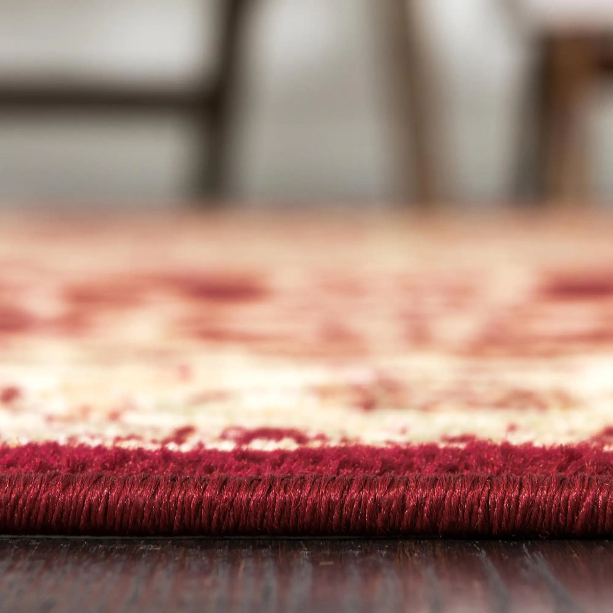 Rechteck Teppich Classic Aubusson in Rot von Hadorn™ - Lifestyle Image