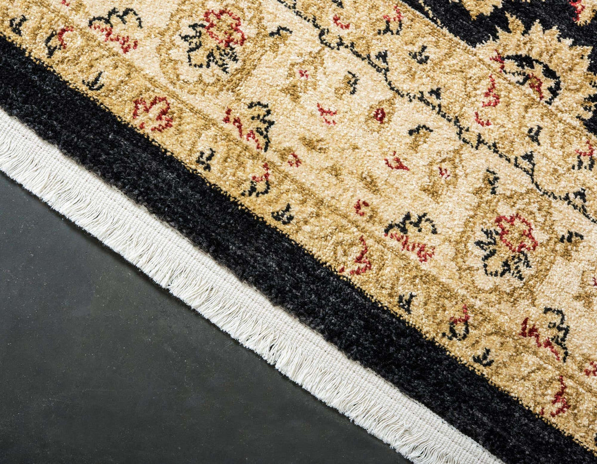 Rechteck Teppich Kensington in Schwarz von Hadorn™ - Lifestyle Image